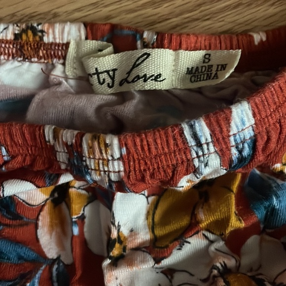 Women’s Summer Romper - Picture 3 of 3